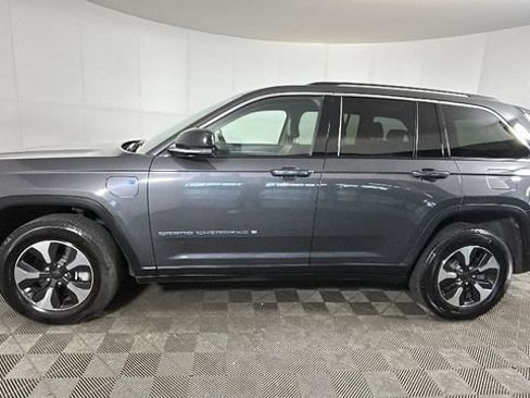Used 2023 Jeep Grand Cherokee 4WD 4xe image 5