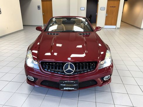 Used 2011 Mercedes-Benz SL 550 image 40