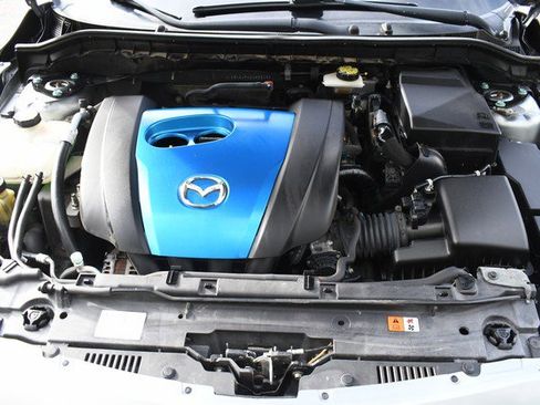 Used 2013 MAZDA MAZDA3 i Sport image 29