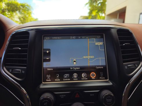 Used 2015 Jeep Grand Cherokee Summit w/ Platinum Series Group image 21