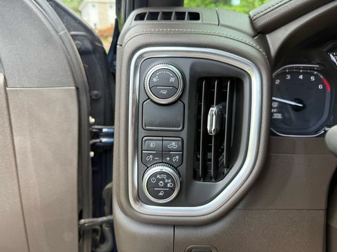 Used 2019 GMC Sierra 1500 SLT RWD image 21