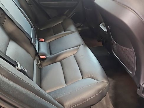 Used 2023 Volvo XC60 B5 Plus image 16