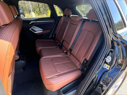 Used 2024 Audi Q3 2.0T Premium Plus image 22