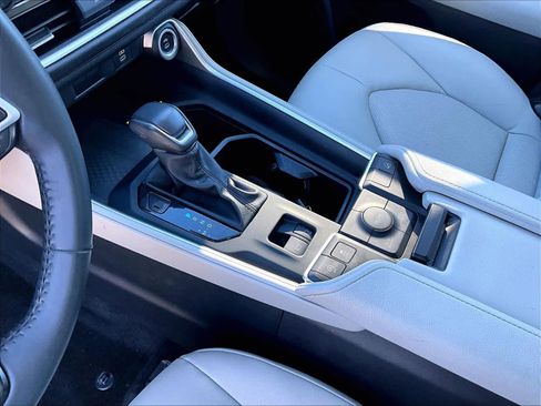 Used 2024 Toyota Grand Highlander XLE image 21