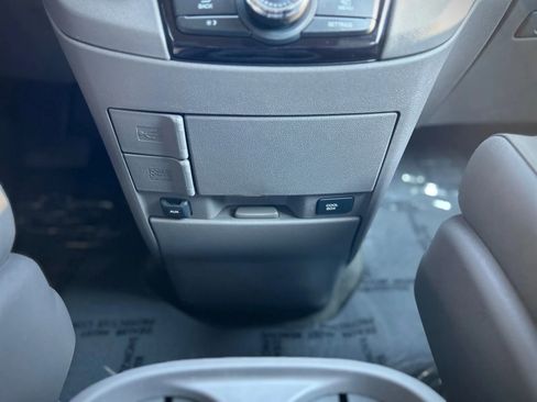 Used 2017 Honda Odyssey EX-L image 16