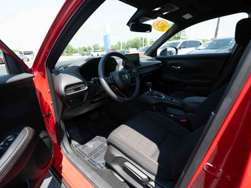 Certified 2024 Honda HR-V Sport image 8