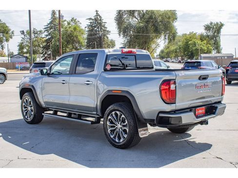 Used 2024 GMC Canyon Denali AWD/4WD image 6