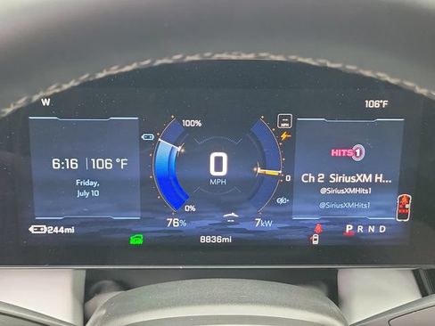 Used 2025 Chevrolet Equinox EV LT FWD image 27