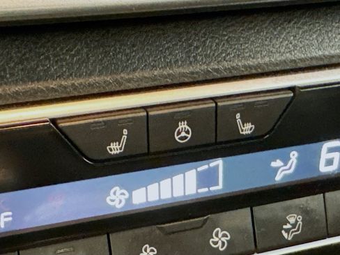 Used 2025 Nissan Altima 2.5 SL AWD/4WD image 5