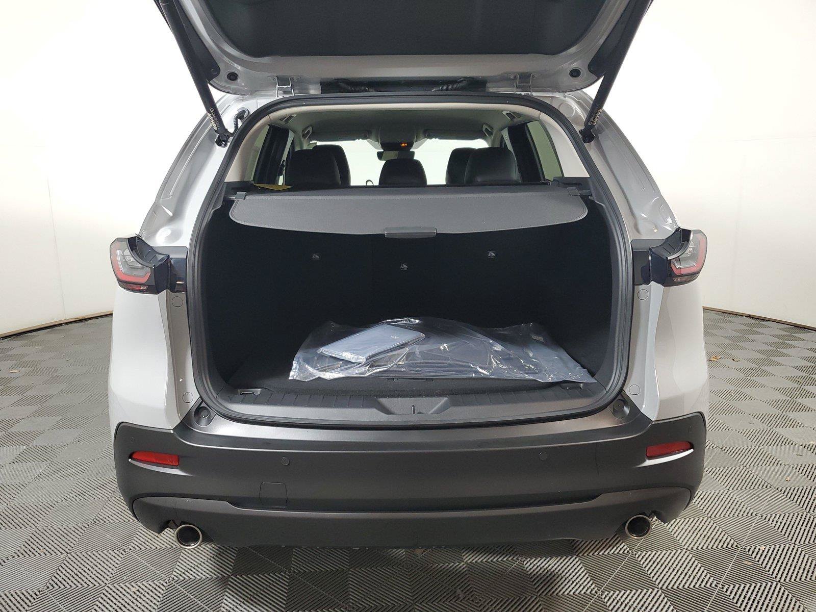 New 2026 MAZDA CX-5 Preferred AWD/4WD image 9