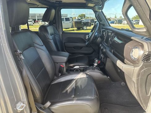 Certified 2021 Jeep Wrangler Unlimited Sahara image 26