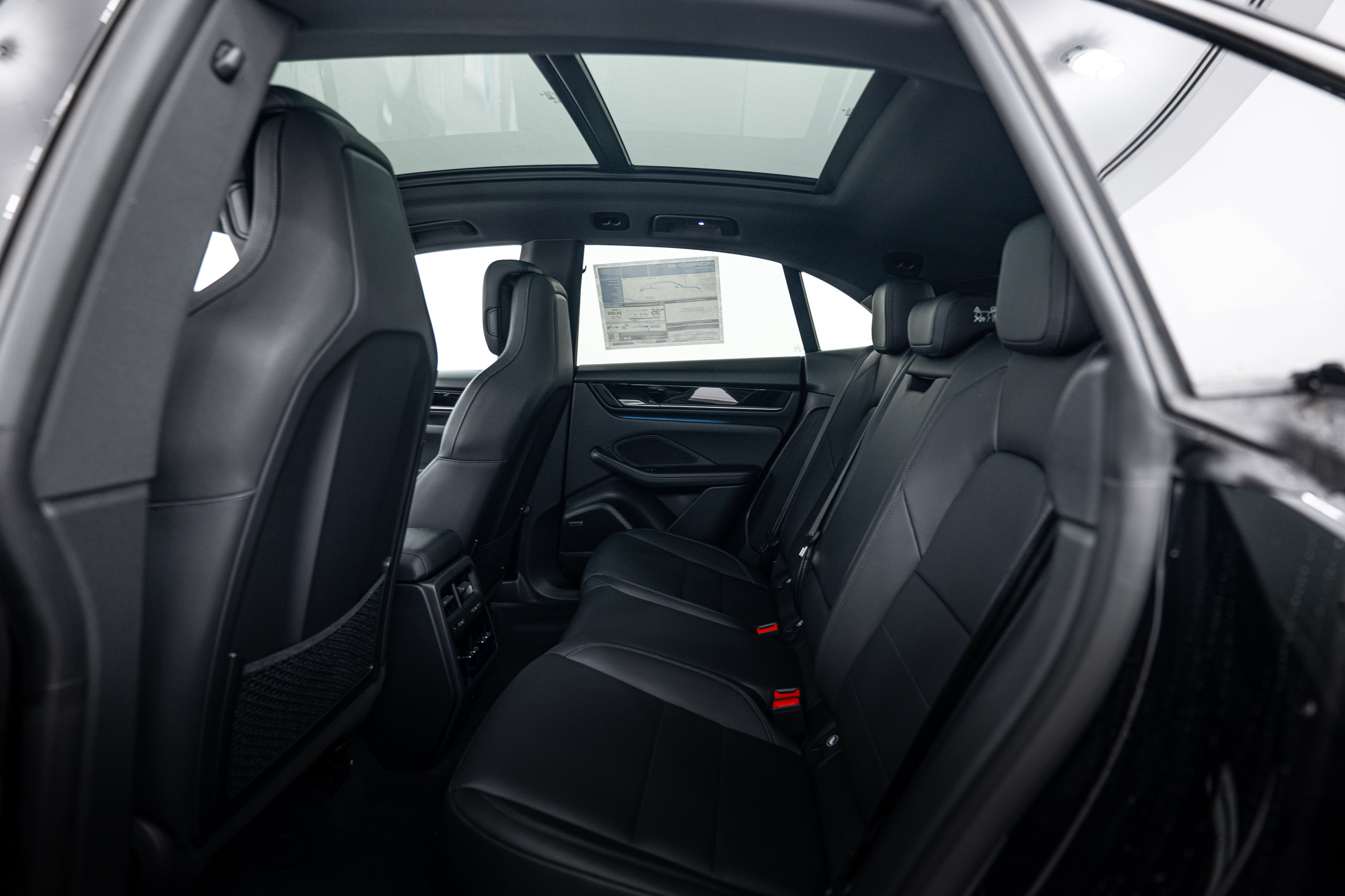 Certified 2026 Porsche Macan 4 Electric AWD/4WD image 20