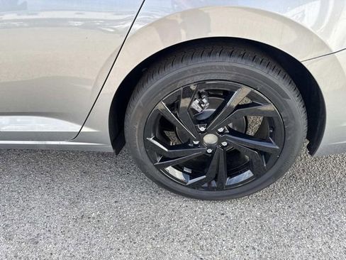 New 2026 Volkswagen Jetta SE FWD image 6