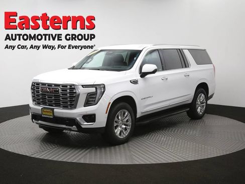 Used 2025 GMC Yukon XL Denali AWD/4WD image 62
