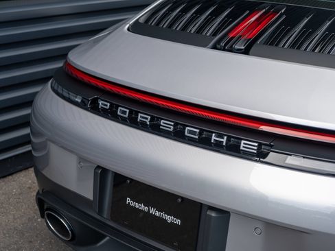 Used 2026 Porsche 911 Carrera RWD image 18