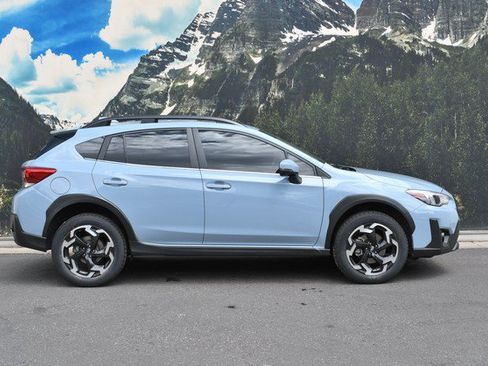 Used 2022 Subaru Crosstrek 2.5i Limited w/ Moonroof Package 2 AWD/4WD image 2