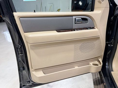 Used 2014 Ford Expedition EL XLT w/ Equipment Group 202A image 26