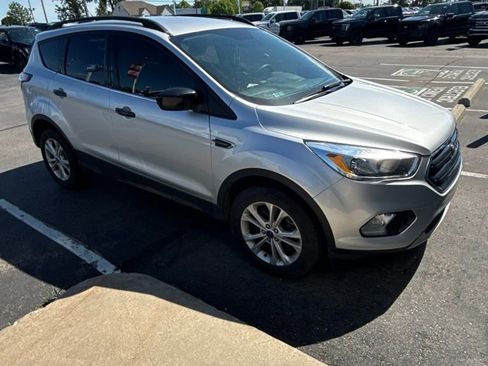 Used 2018 Ford Escape SE AWD/4WD image 1