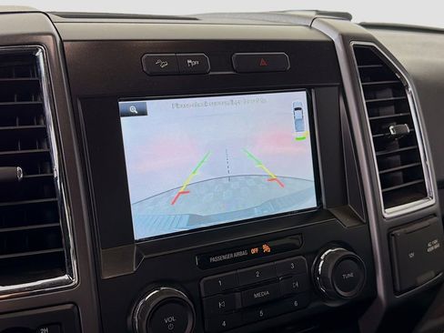 Used 2015 Ford F150 XLT w/ Equipment Group 302A Luxury image 17