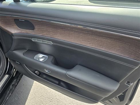 Used 2024 Genesis G90 3.5T image 28