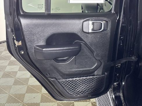 Used 2022 Jeep Wrangler Unlimited Sport AWD/4WD image 18
