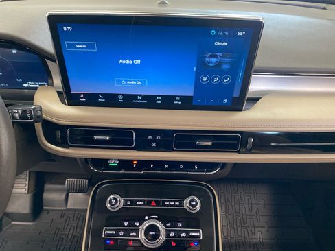 Certified 2023 Lincoln Nautilus AWD w/ Premium Package image 23