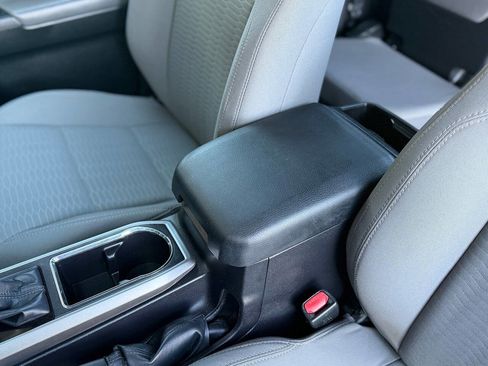 Used 2016 Toyota Tacoma TRD Sport image 20