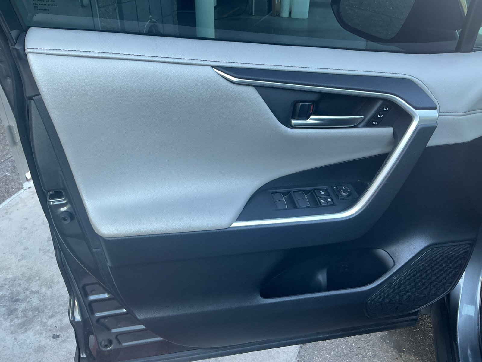 Certified 2021 Toyota RAV4 Limited FWD image 13