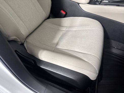 Used 2023 Honda Accord EX image 30