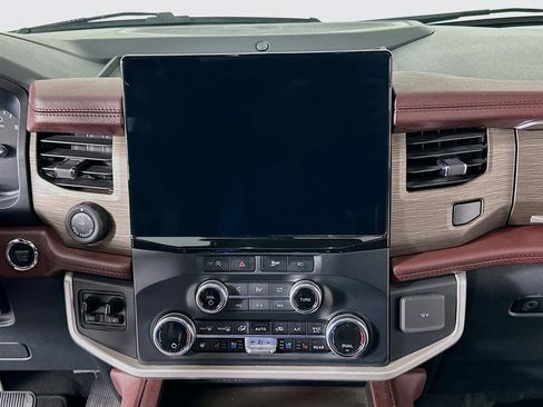 Used 2023 Ford Expedition Max Limited image 39