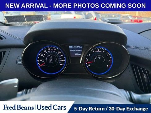 Used 2015 Hyundai Genesis 3.8 image 11