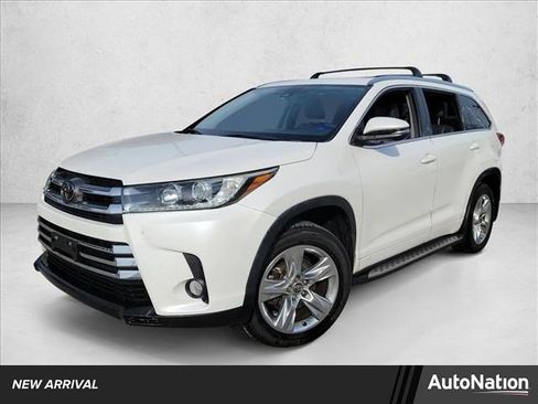 Used 2017 Toyota Highlander Limited image 1