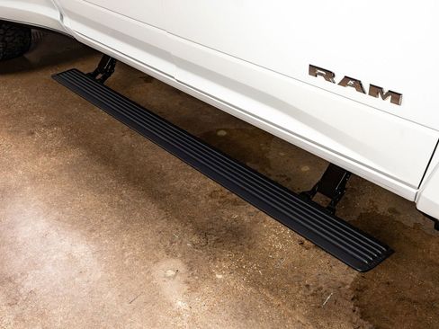 Used 2025 RAM 3500 Longhorn image 13