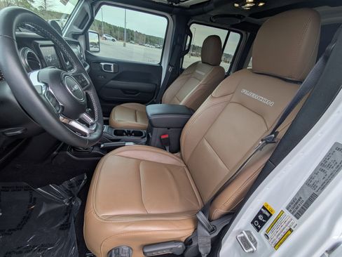 Used 2022 Jeep Wrangler Unlimited Rubicon w/ Xtreme Recon 35" Tire Package image 20