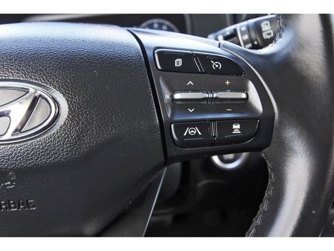 Used 2022 Hyundai Kona Limited w/ Cargo Package FWD image 19