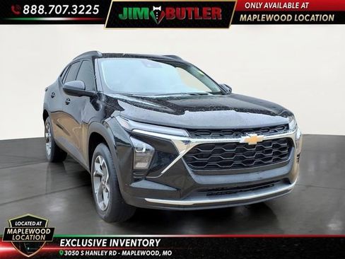 Used 2026 Chevrolet Trax LT FWD image 6