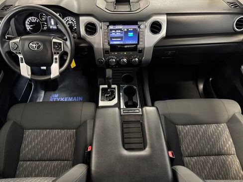 Used 2020 Toyota Tundra SR5 w/ SR5 Upgrade Package AWD/4WD image 3