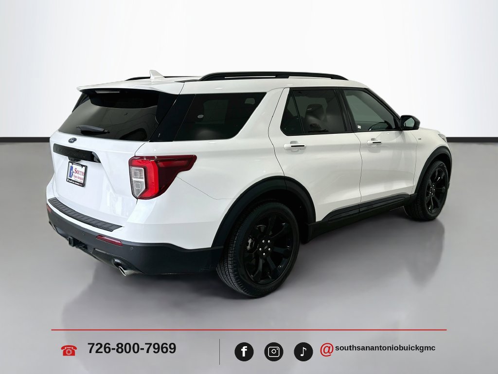 Used 2024 Ford Explorer ST-Line w/ Class IV Trailer Tow Package RWD image 8