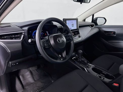 Used 2026 Toyota Corolla LE FWD image 9