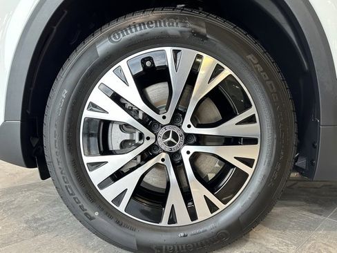 New 2025 Mercedes-Benz GLA 250 4MATIC image 11