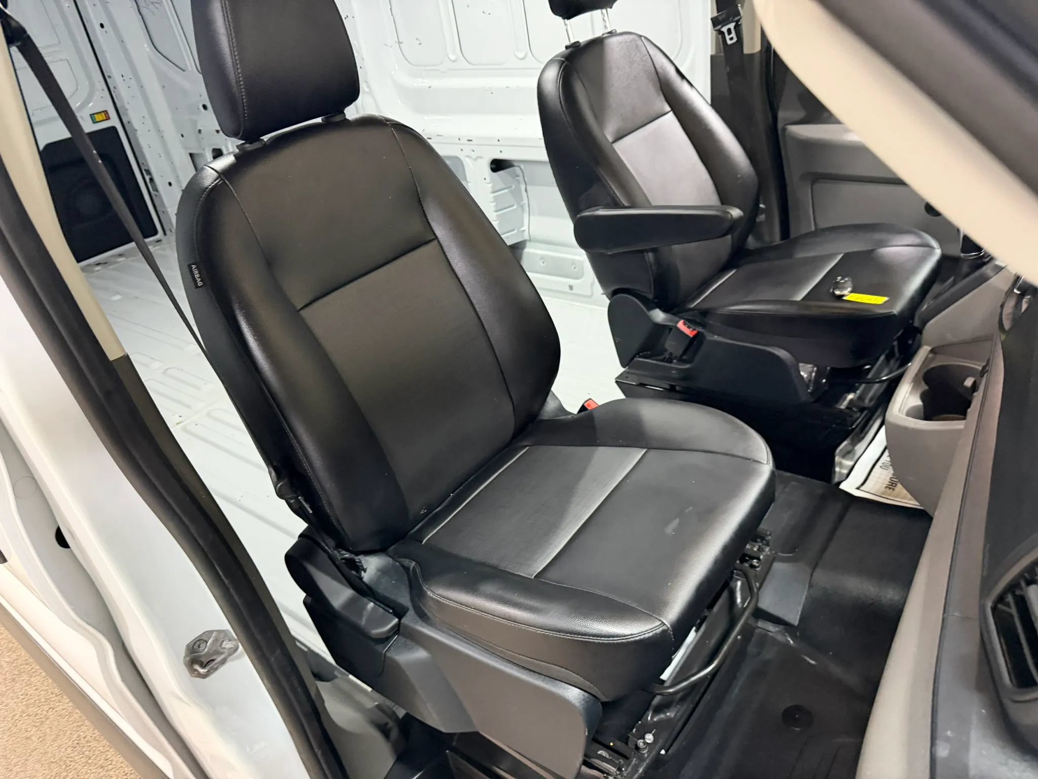 Used 2023 Ford Transit 350 Medium Roof AWD image 38