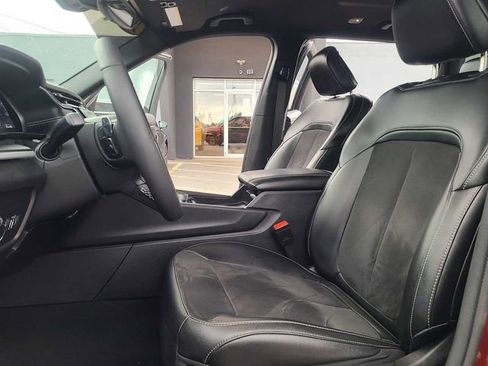 Used 2024 Jeep Grand Cherokee L Laredo AWD/4WD image 15