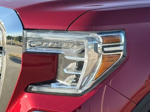 Used 2020 GMC Sierra 1500 SLT AWD/4WD image 4