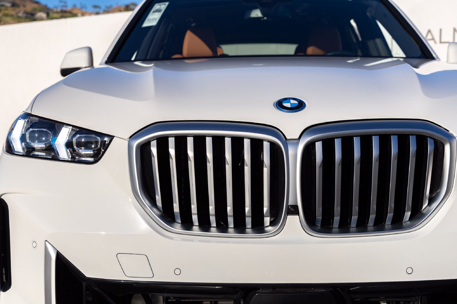 Certified 2026 BMW X5 xDrive50e w/ Parking Assistance Package AWD/4WD image 9