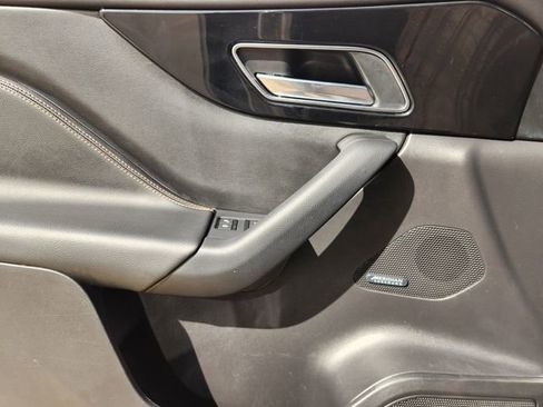 Used 2020 Jaguar F-PACE Prestige image 21