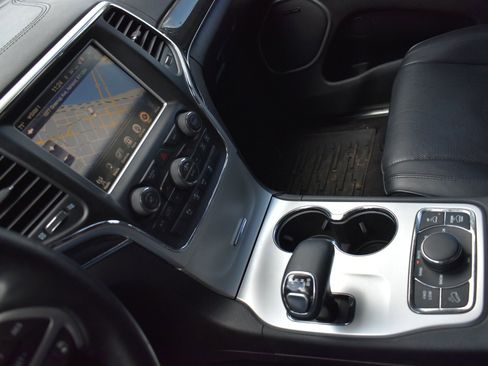 Used 2015 Jeep Grand Cherokee High Altitude image 23