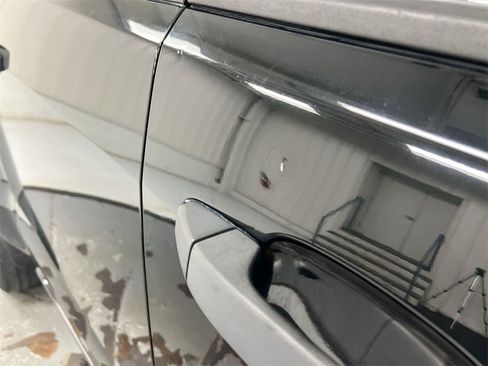 Used 2017 GMC Canyon 2WD Crew Cab w/ Convenience Package image 33