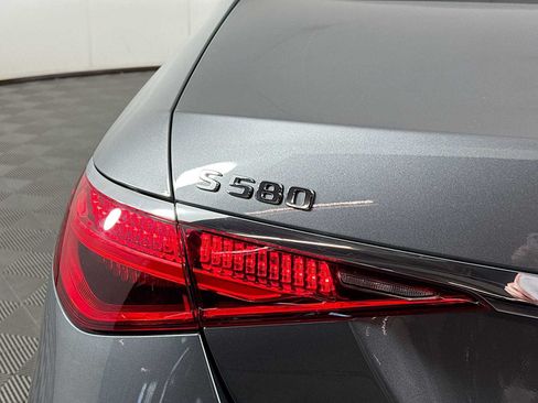 Used 2022 Mercedes-Benz S 580 4MATIC Sedan image 32