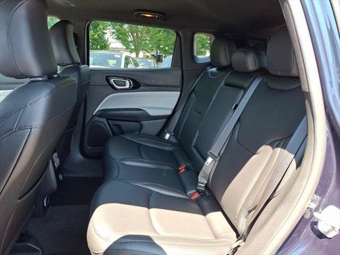 Certified 2024 Jeep Compass Limited AWD/4WD image 20