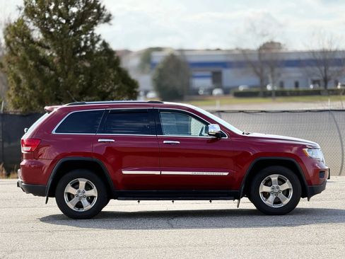 Used 2013 Jeep Grand Cherokee Limited w/ Trailer Tow Group AWD/4WD image 7